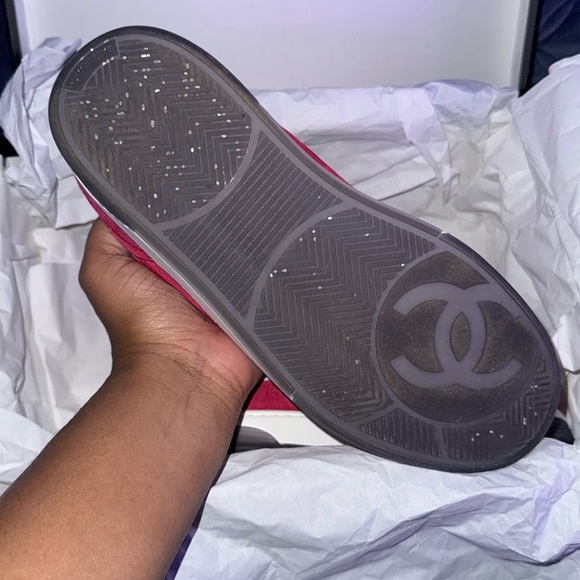 Chanel sneakers - Picture 2 of 4